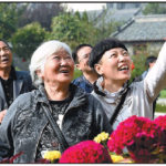 The increase of Chinese seniors traveling around the world