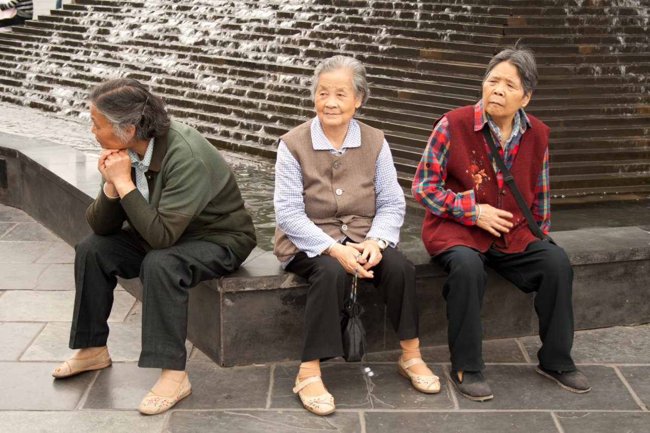 Seniors in China: Bringing the elderly online, a smart business move